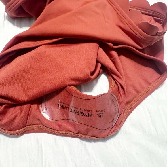 NWOT Cupshe Marsala Scalloped Bralette Mid Rise Hipster Bikini Medium Orange - Picture 5 of 7